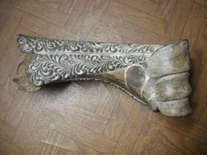 Sculpture en ivoire de mammouth en cours de realisation, 45 jours de travail